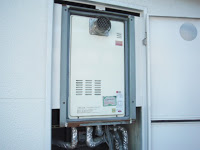 兵庫県尼崎市　マンション　リンナイ　ガス給湯器　高温水供給式タイプ　取替交換工事