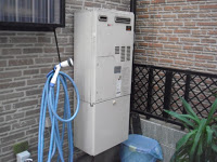 兵庫県尼崎市　戸建住宅　リンナイ　エコジョーズ　ガス追い炊き付給湯暖房機　取替交換工事