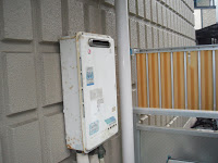 兵庫県　神戸市　北区　マンション　ノーリツ　ガス給湯器　１６号　標準設置型　取替交換工事