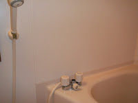 兵庫県　尼崎市　マンション　ＴＯＴＯ　浴室サーモ付シャワー水栓　取替交換工事