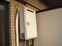 大阪府　大阪市　北区　マンション　リンナイ　ガス給湯器　１６号　屋外壁掛形　電波リモコン　取替交換工事