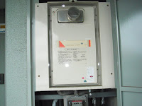 兵庫県　尼崎市　マンション　ノーリツ　ガス給湯器　１６号　メーターボックス内設置形　前方排気　取替交換工事　施工