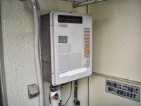 兵庫県　尼崎市　マンション　ノーリツ　ガス給湯器　１６号　屋外壁掛　取替交換工事　施工