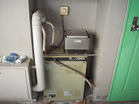 兵庫県　尼崎市　マンション　１６号　ノーリツ　ガス給湯器　屋外設置型　取替交換工事　施工