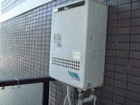 神戸市　須磨区　マンション　ガスふろ給湯器　セミオート　屋外設置型　取替交換工事　施工