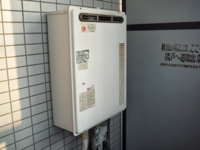 兵庫県　尼崎市　マンション　ノーリツ　ガス追いだき付き給湯器　１６号　セミオートタイプ　取替交換工事施工