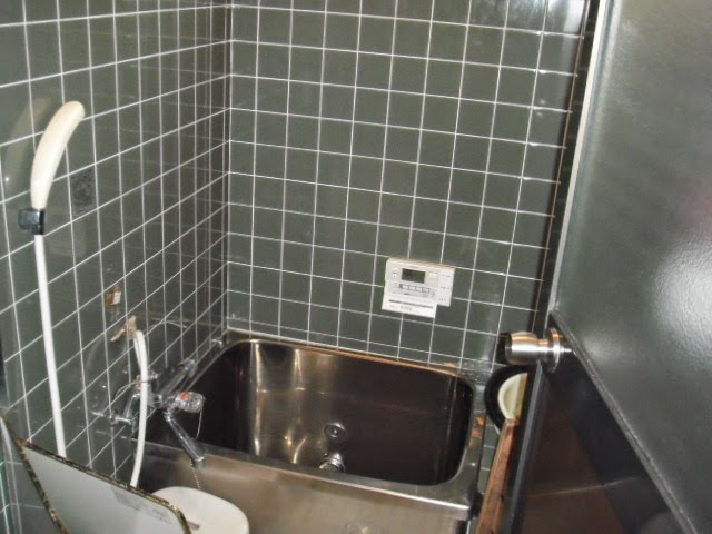 兵庫県　尼崎市　戸建て住宅　ハウステック　浴室　ユニットバス　LLシリーズ　１１１６　取替交換工事　施工