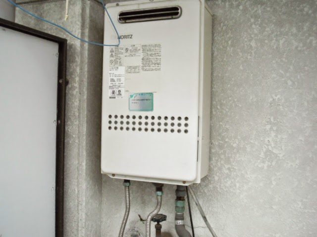兵庫県　西宮市　マンション　ノーリツ　２０号　ガス給湯器　屋外壁掛け型　取替交換工事　施工