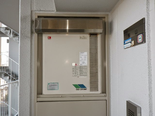 兵庫県　伊丹市　マンション　ノーリツ　ガス給湯器　PS標準設置形　高温水供給方式　取替交換工事施工　