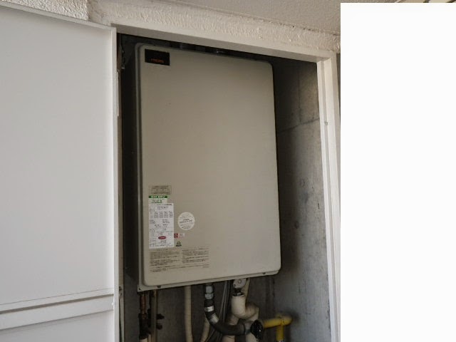 兵庫県　神戸市　垂水区　マンション　リンナイ　１６号　ガスふろ給湯器　屋内設置型　フルオートタイプ　強制給排気　取替交換工事施工