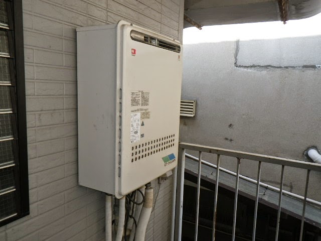 兵庫県　伊丹市　戸建て住宅　ノーリツ　２４号　エコジョーズ　ガスふろ給湯器　屋外壁掛型　フルオート　取替交換工事施工