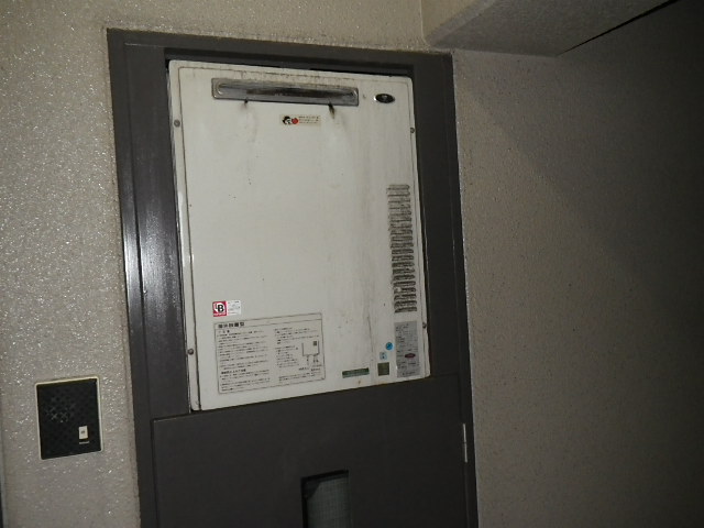 兵庫県　神戸市東灘区　御影　マンション　ノーリツ　１６号　ガス給湯器　PS標準設置　取替交換工事施工