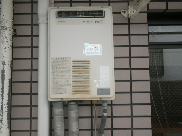 神戸市東灘区御影本町マンション　ノーリツ16号ガス給湯器　取替交換工事施工　日立KS-1660LBH　から　GQ-1639WS-1