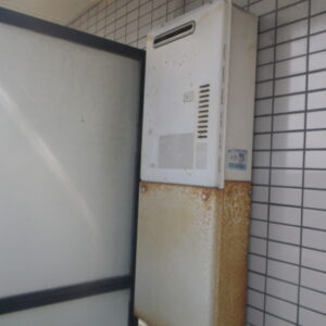 尼崎市建家町マンション　ノーリツ16号ガス給湯器　取替交換工事施工　リンナイRUX-1611WO-E　から　GQ-1639WS-1