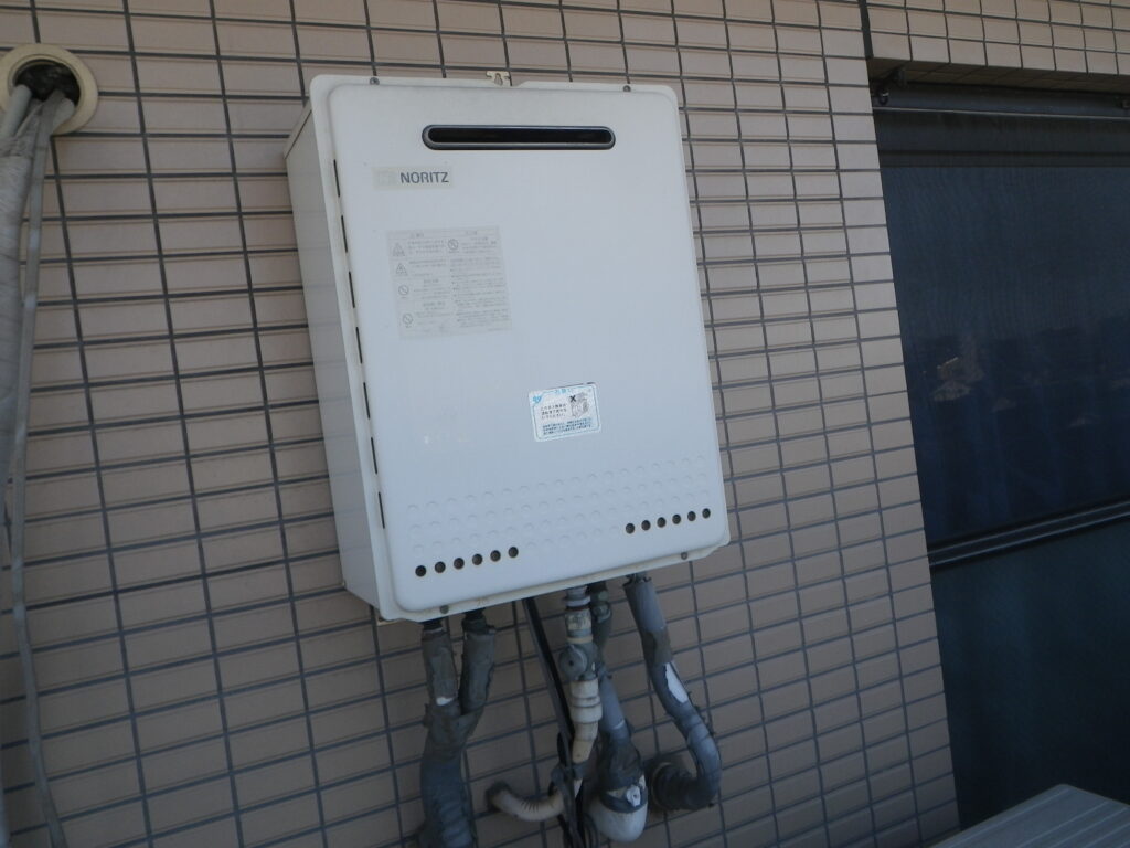 尼崎市大島マンション　ノーリツ16号ガスふろ給湯器　取替交換工事施工　GT-1628SAWX　から　GT-1670SAW　BL