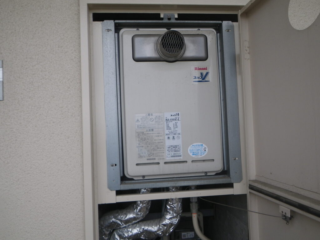 西宮市マンション リンナイ16号ガス給湯器 取替交換工事施工 RUX-A1616T(A)-E