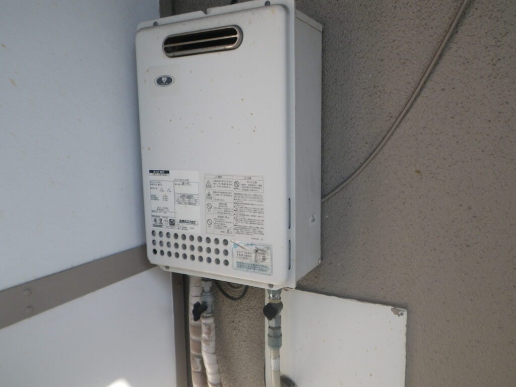尼崎市マンション ノーリツ16号ガス給湯器 取替交換工事施工 大阪ガス133-N820 から GQ-1639WS-1