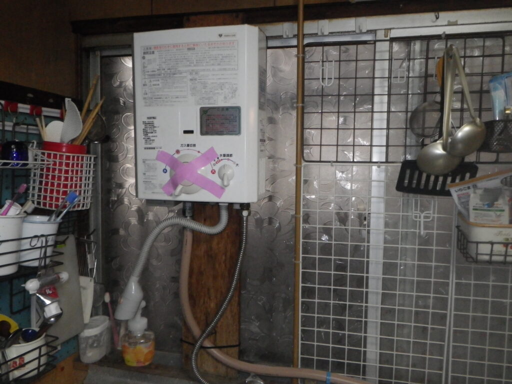 尼崎市 戸建住宅 ノーリツ 元止め湯沸器 取替交換工事施工 大阪ガス533-H911 から GQ-551MW
