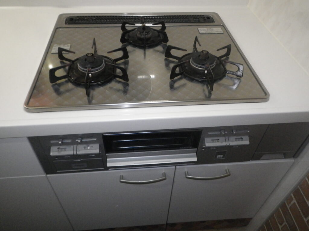 尼崎市マンション リンナイ ベイズ 取替交換工事施工 ハーマンDG32K3SR から RHS31W33L25RGSTW