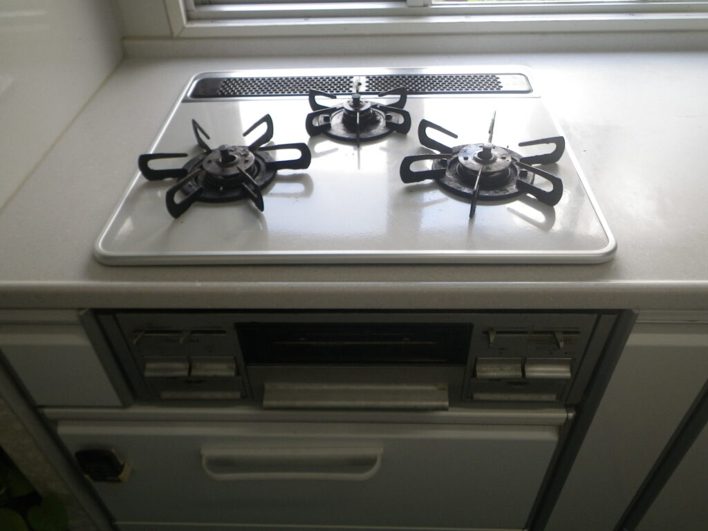 尼崎市マンション ノーリツガスビルトインコンロ Fami取替交換工事施工 タカラ TN52WV60C3 から N3WV6RWTP2SI