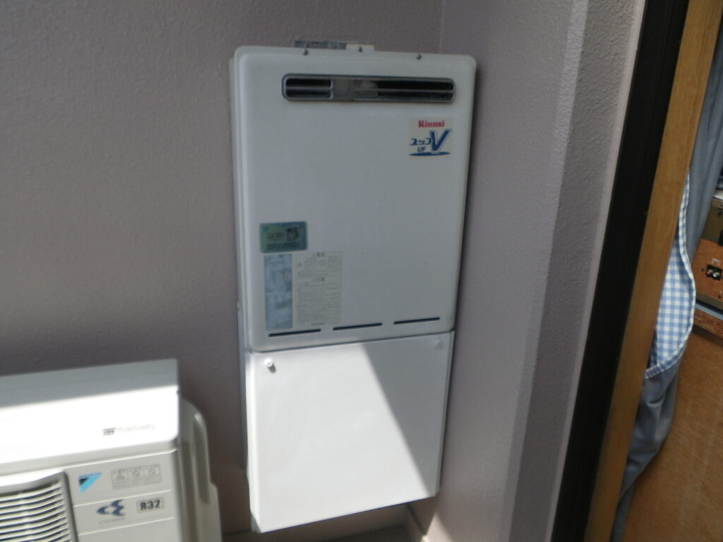 尼崎市武庫之荘東 マンション ノーリツ20号ガスふろ給湯器 取替交換工事施工 リンナイRUF から GT-2070SAW