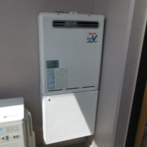 尼崎市武庫之荘東　マンション　ノーリツ20号ガスふろ給湯器　取替交換工事施工　リンナイRUF　から　GT-2070SAW