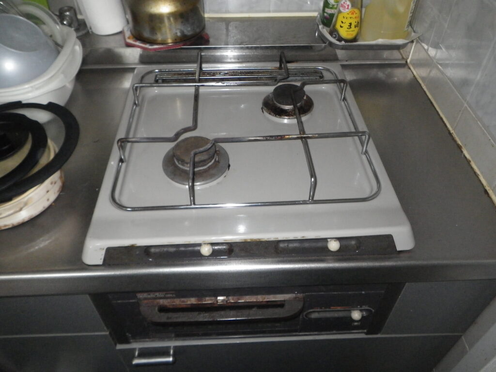尼崎市マンション　ノーリツ2口コンロ　取替交換工事施工　サンウエーブC-SB211　から　N2G23KSQ1