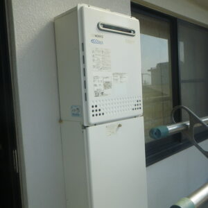 尼崎市マンション　ノーリツ24号エコジョーズ　取替交換工事施工　GT-C2452SAWX　から　GT-C2472SAW