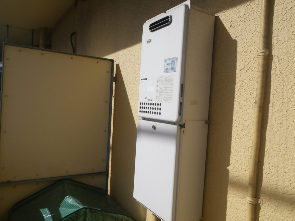 尼崎市マンション　ノーリツ　ガス給湯器　取替交換工事施工　大阪ガス33-8120　から　GQ-1639WS-1