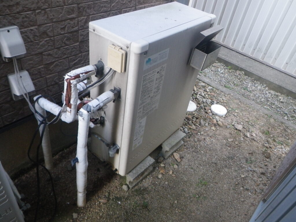 神戸市　戸建住宅　ノーリツ石油ボイラー取替交換工事施工　日立KZO-470SAA　から　OTQ-4706SAY