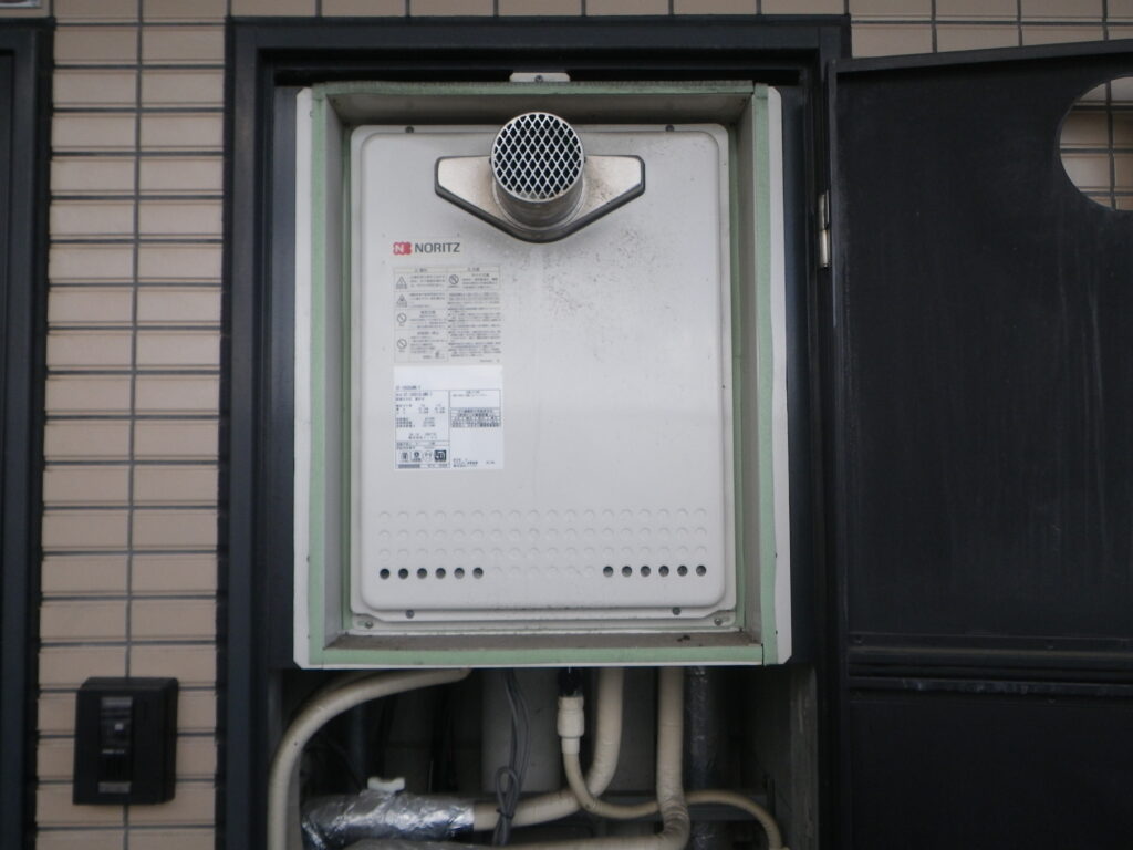 尼崎市　マンション　ノーリツガス給湯器　取替交換工事施工　GT-1650SAWX-T　から　GT-1670SAW-T