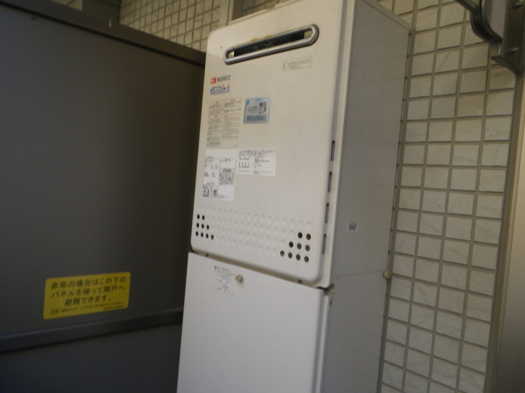 尼崎市　マンション　ノーリツ　エコジョーズ　取替交換工事施工　GT-C2052SAWX　から　GT-C2072SAW