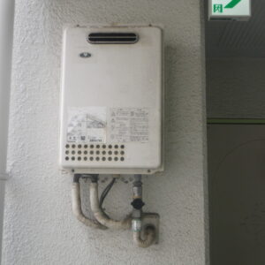 尼崎市　マンション　ノーリツ16号ガス給湯器　取替交換工事施工　大阪ガス　から　GQ-1639WS-1