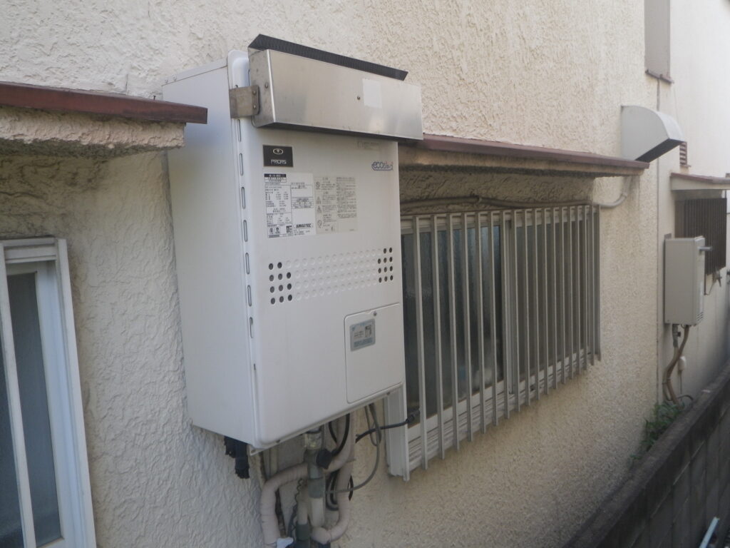 尼崎市　戸建住宅　ノーリツ24号エコジョーズ　ガス給湯器　取替交換工事施工　大阪ガス135-N500　から　GT-C2472SAW