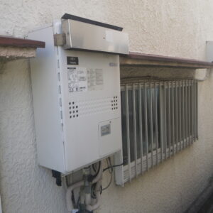 尼崎市　戸建住宅　ノーリツ24号エコジョーズ　ガス給湯器　取替交換工事施工　大阪ガス135-N500　から　GT-C2472SAW