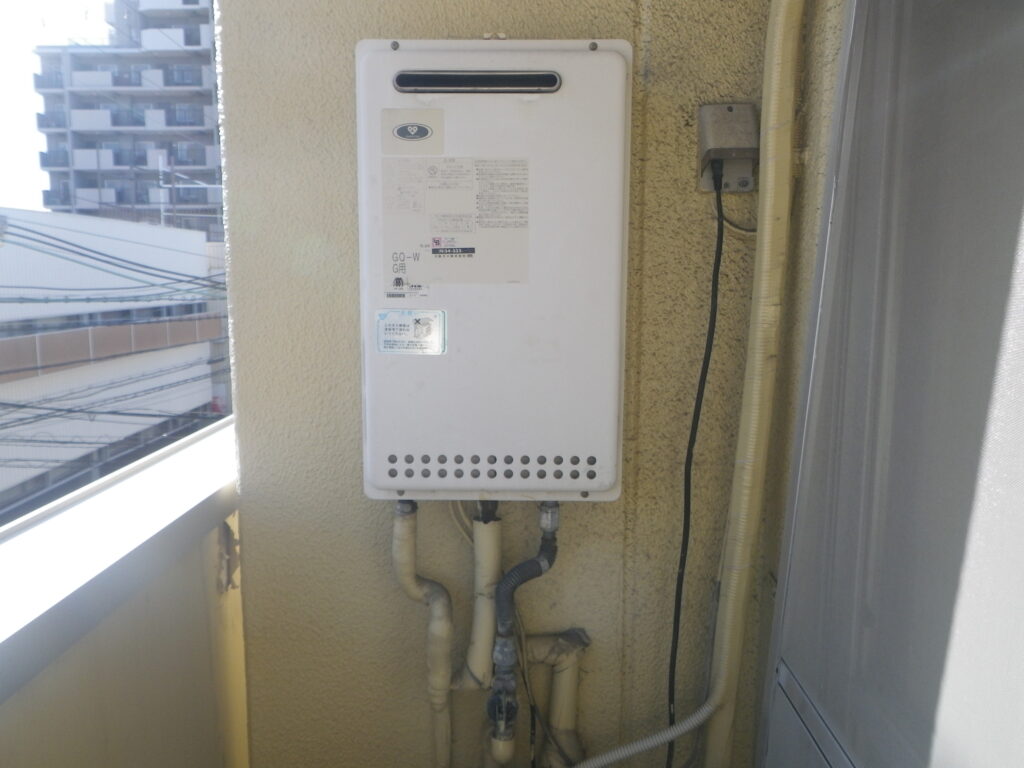 尼崎市　マンション　ノーリツ16号ガス給湯器　取替交換工事施工　大阪ガス34-335　から　GQ-1639WS-1