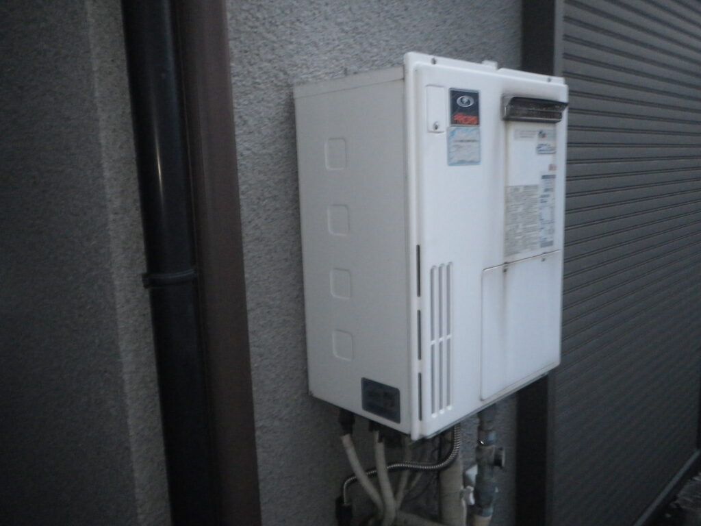 尼崎市　戸建住宅　ノーリツ　エコジョーズ　ガス暖房付給湯器　取替交換工事施工　大阪ガス　から　GTH-C2459AWD-1