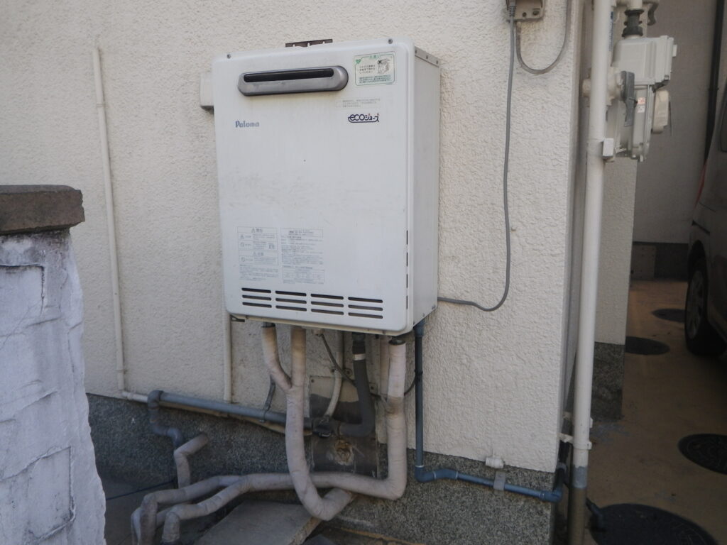 尼崎市　戸建住宅　ノーリツ20号エコジョーズ　取替交換工事施工　パロマ　から　GT-C2072SAW